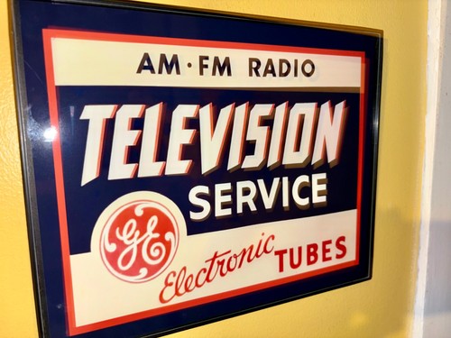 Radio tubes repairman - radio,